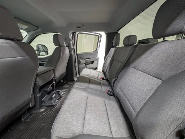 New 2026 Oxford White Ford F-450® XL image 46