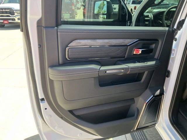 New 2026 Bright White Clear-Coat Exterior Paint RAM Limited image 21