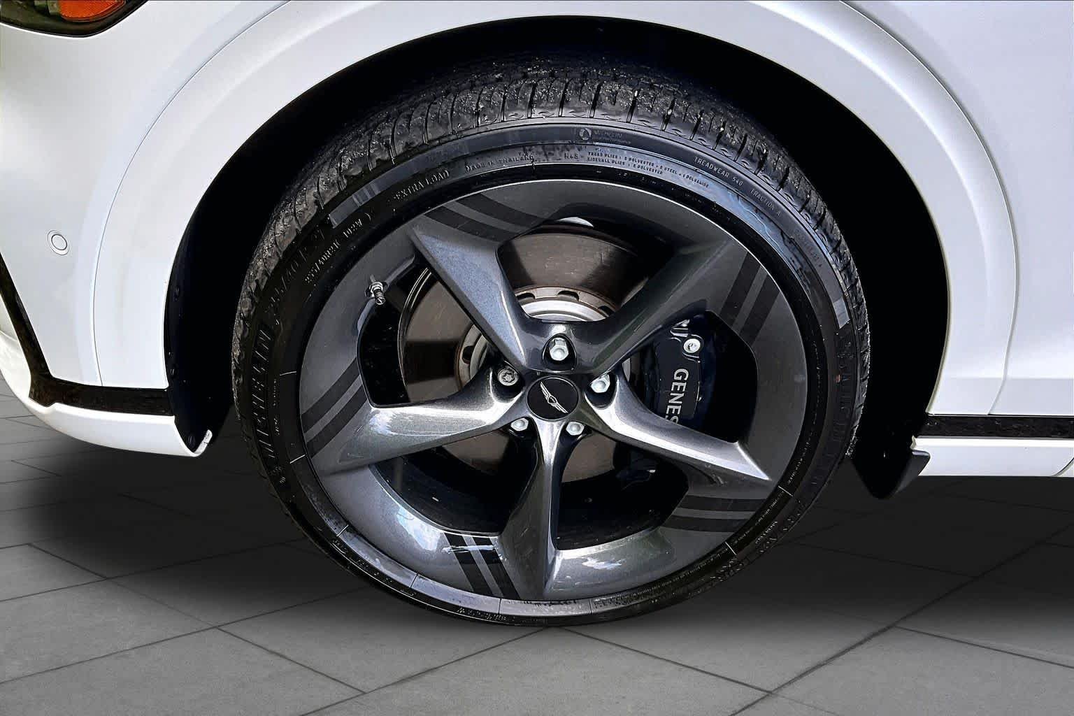 Used 2026 Uyuni White Genesis 3.5T Sport Prestige image 11