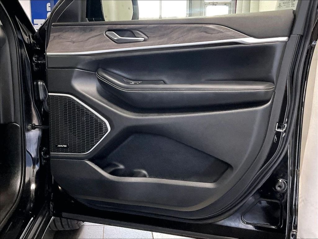 Used 2022 Black Jeep Limited image 12