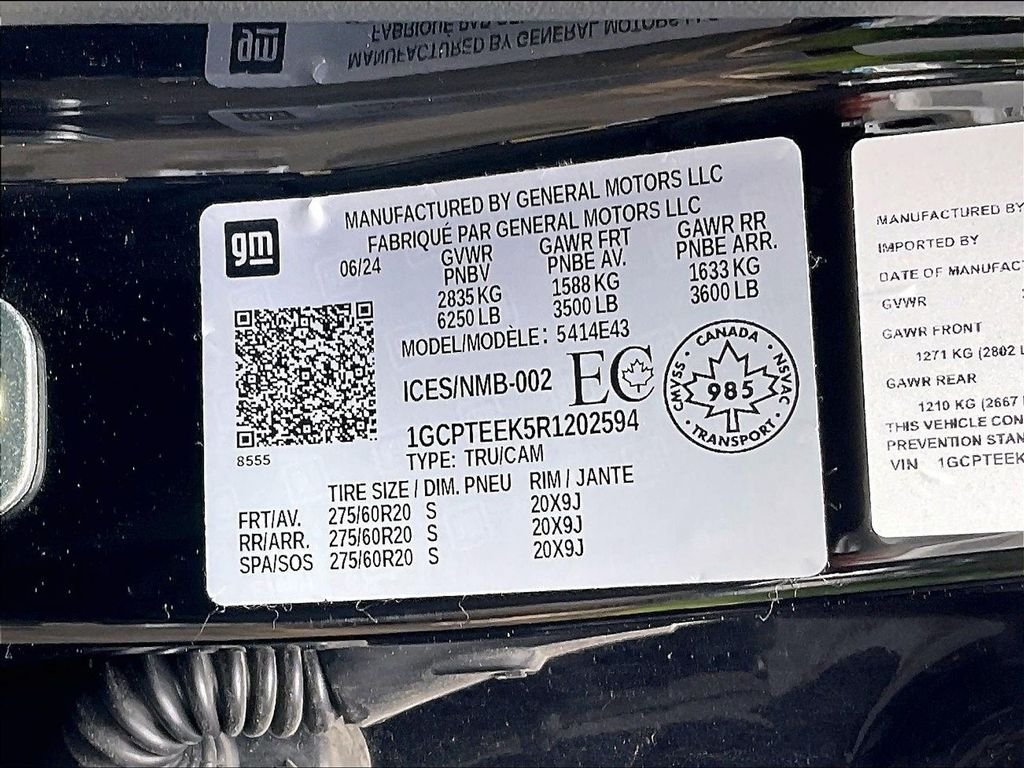 Used 2024 Black Chevrolet Trail Boss image 34