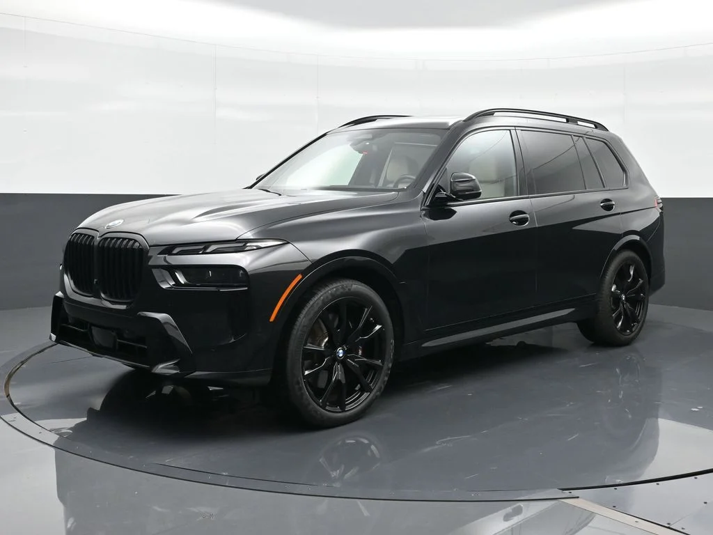 2025 BMW X7 xDrive40i's photo