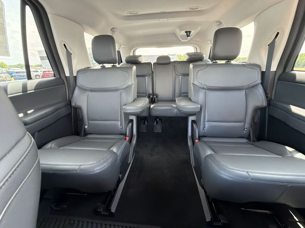 New 2026 Space Silver Metallic Ford MAX Active image 13