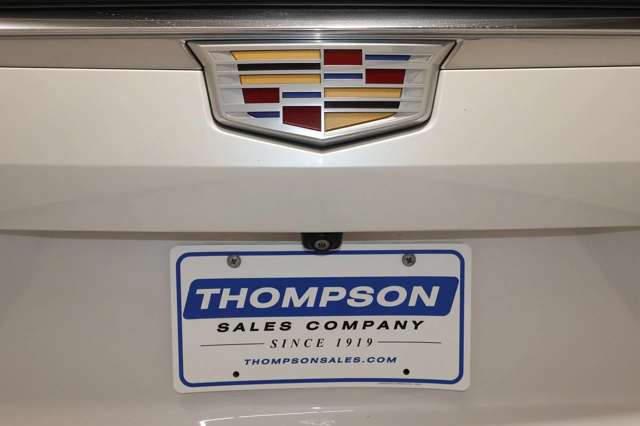 Used 2023 Crystal White Tricoat Cadillac Luxury image 39
