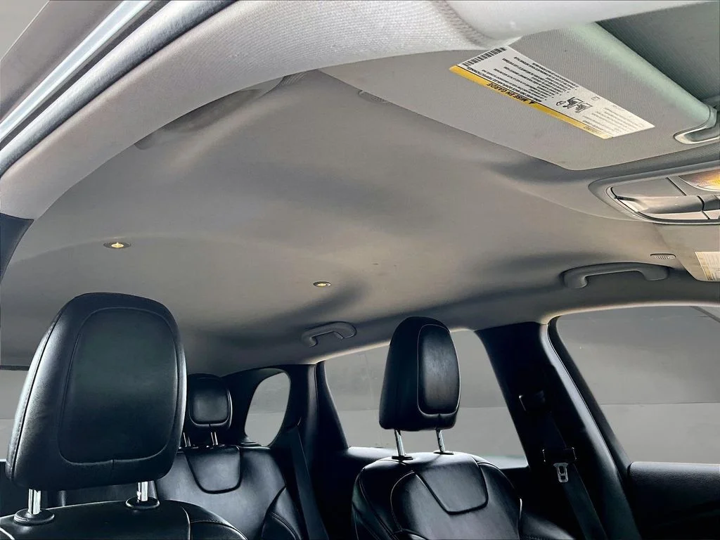 Used 2020 Gray Jeep Latitude Plus image 31