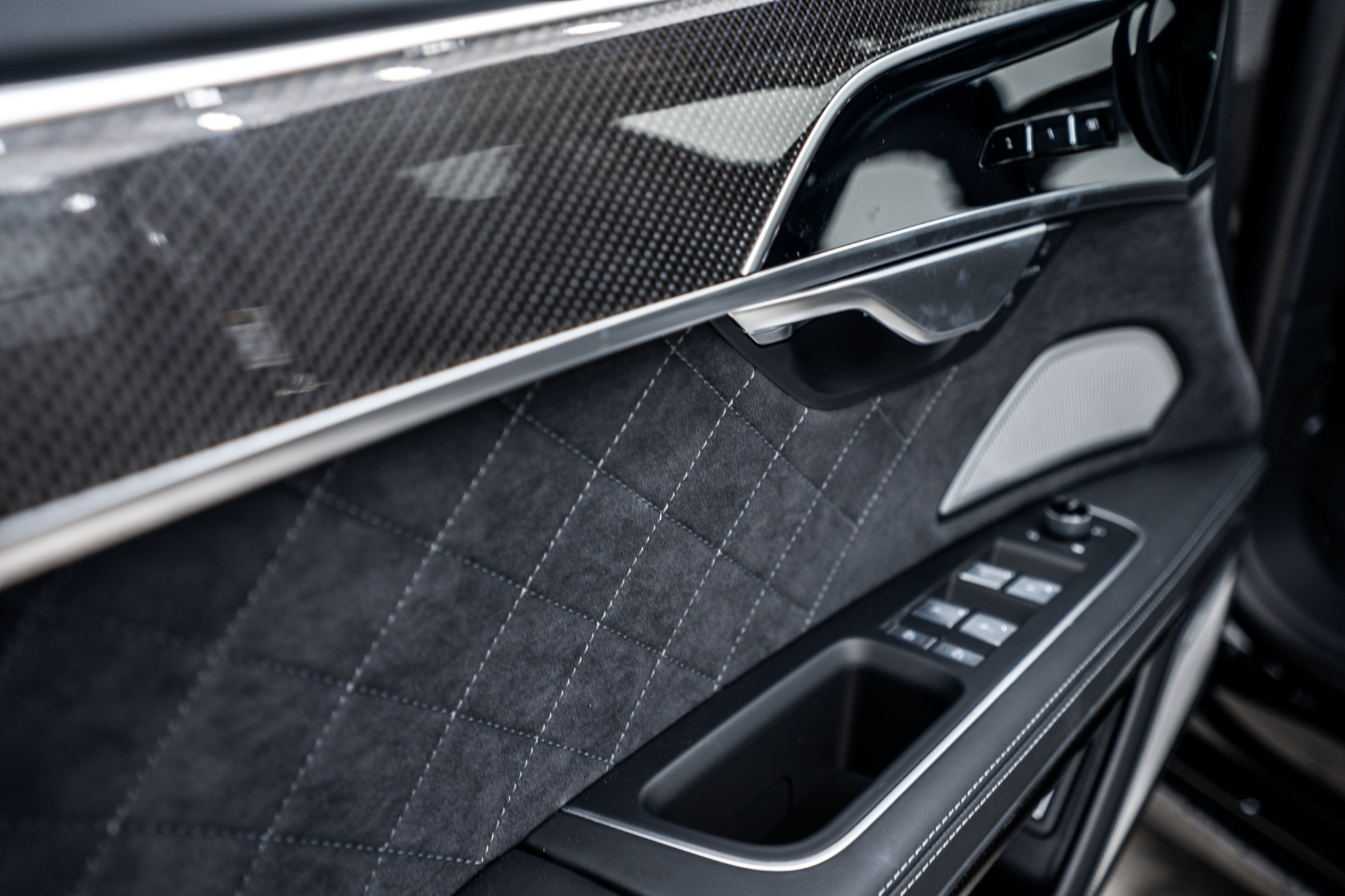 New 2026 Black Audi 4.0T image 15