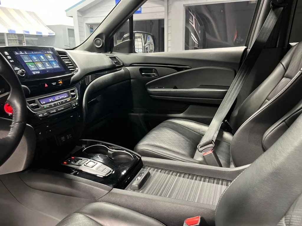 Certified Used 2019 Modern Steel Metallic Honda Touring image 14