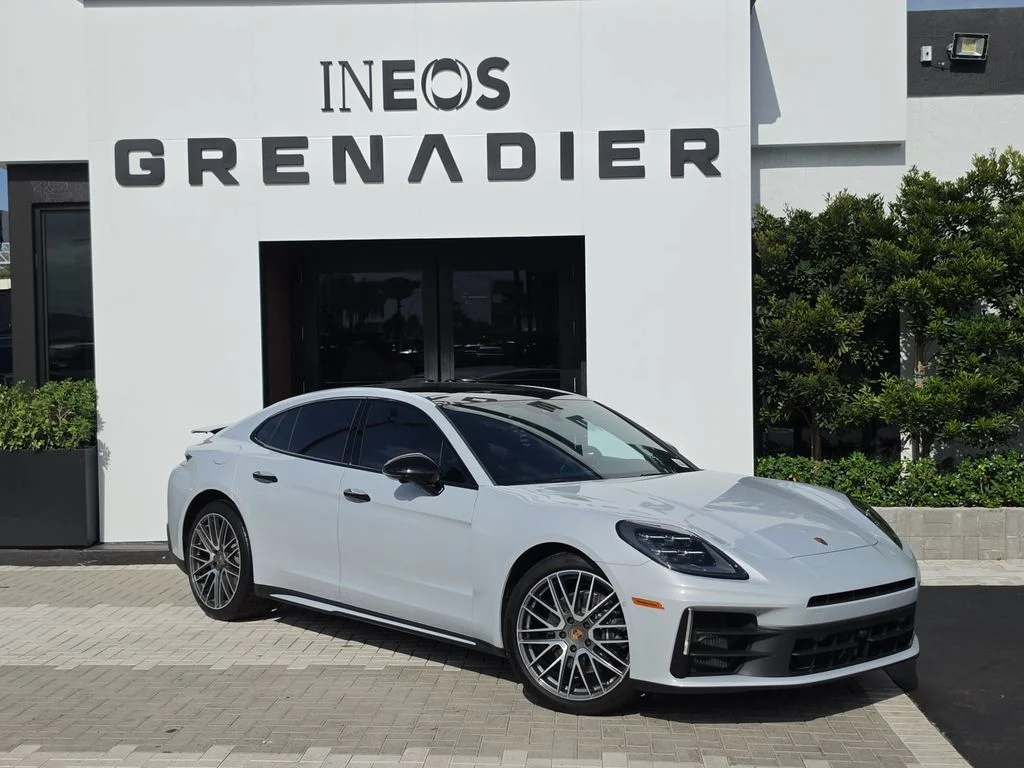 Used 2024 White Porsche 4 image 1