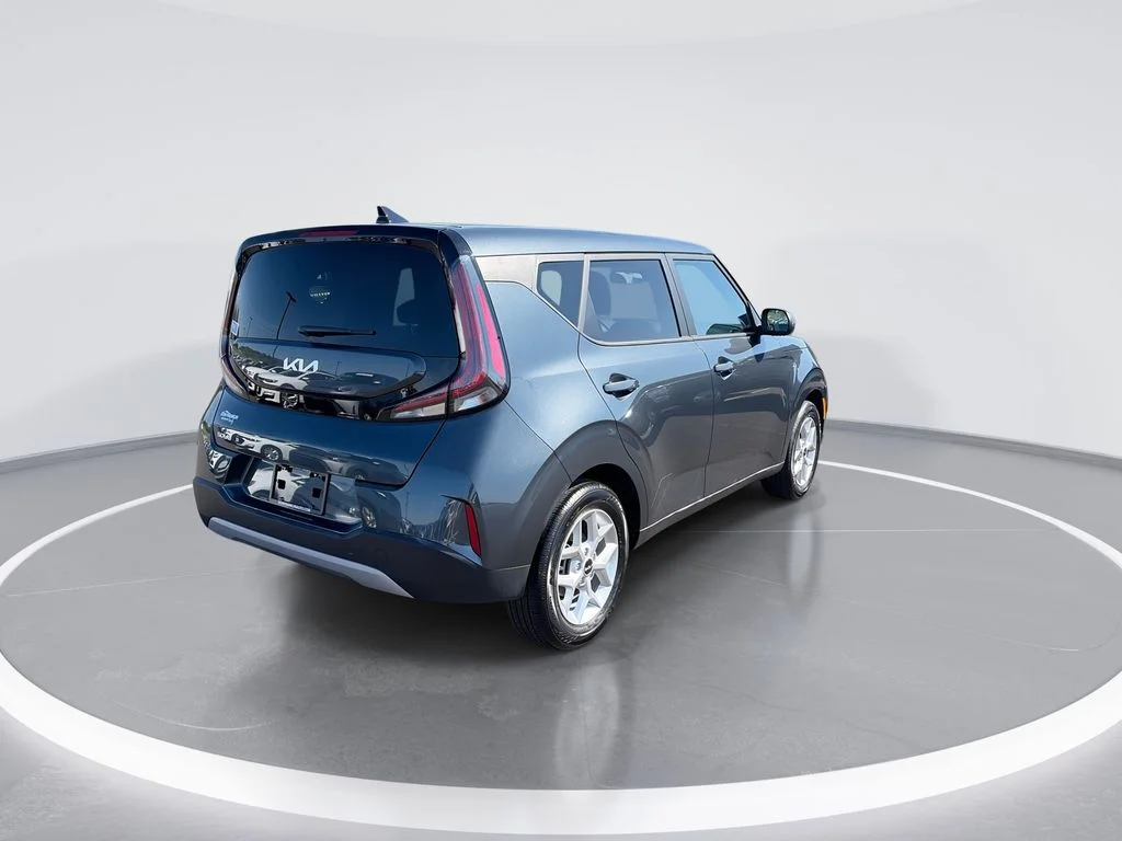 Used 2025 Gray Kia LX image 8