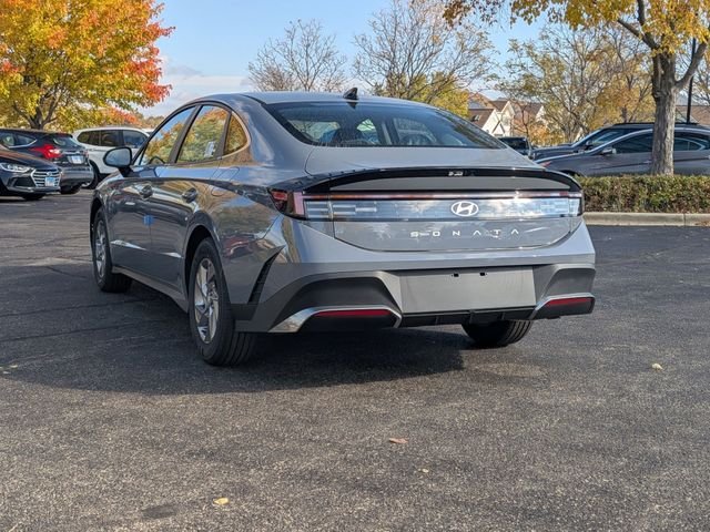Certified Used 2026 Blue Hyundai SE image 4