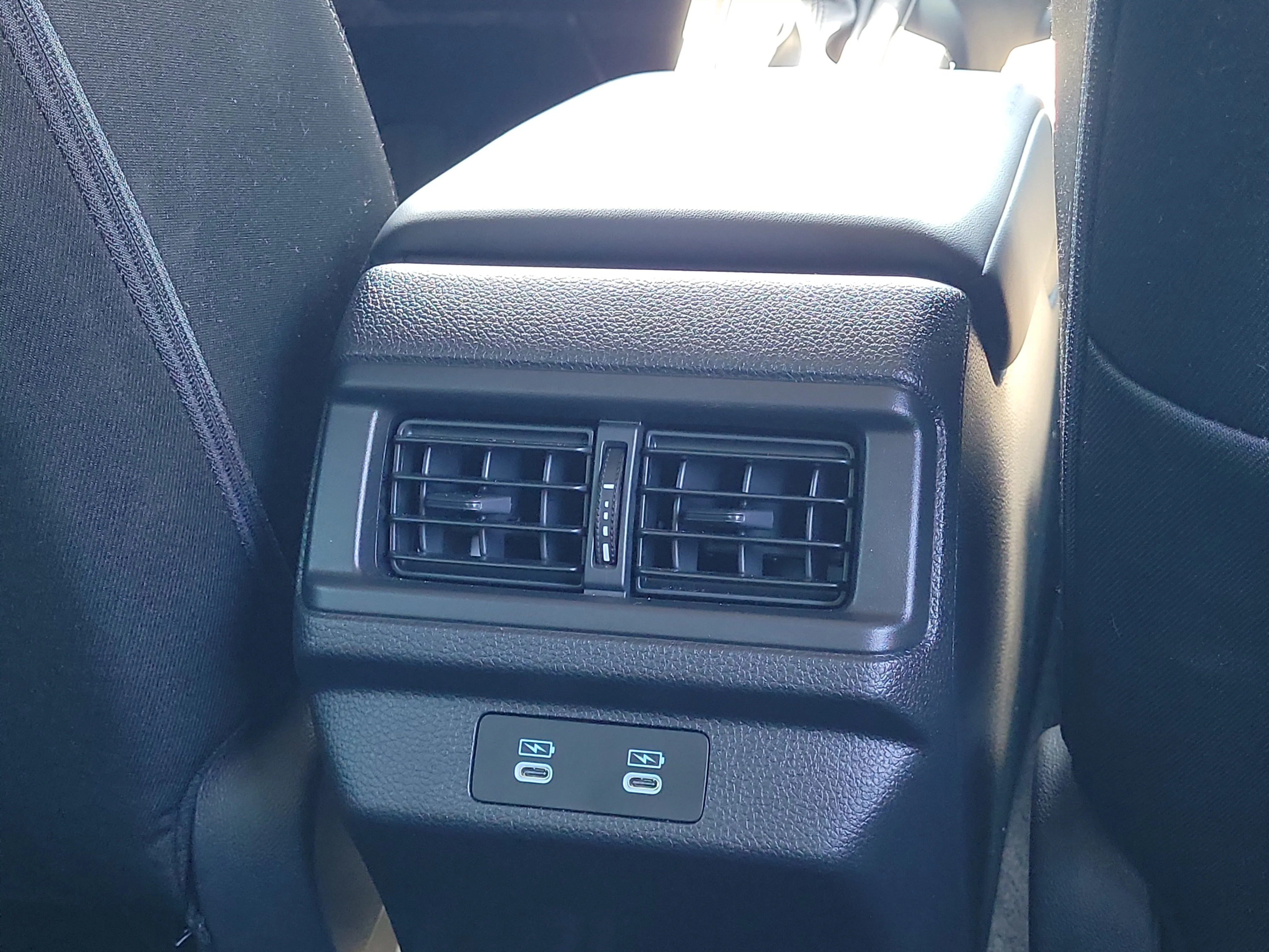 Used 2025 Black Honda SE image 6