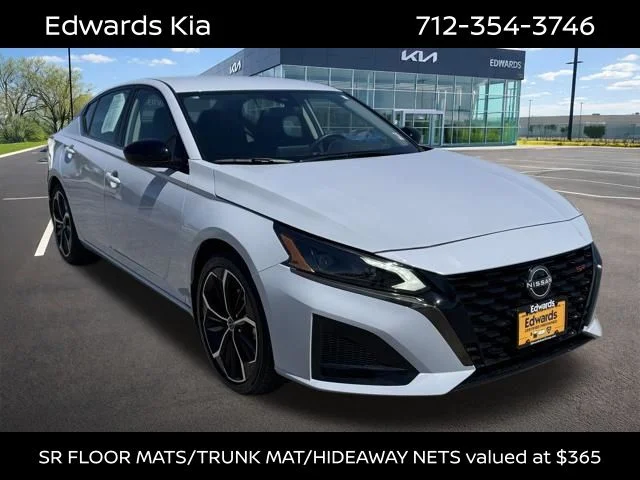 2023 Nissan Altima 2.5 SR's photo