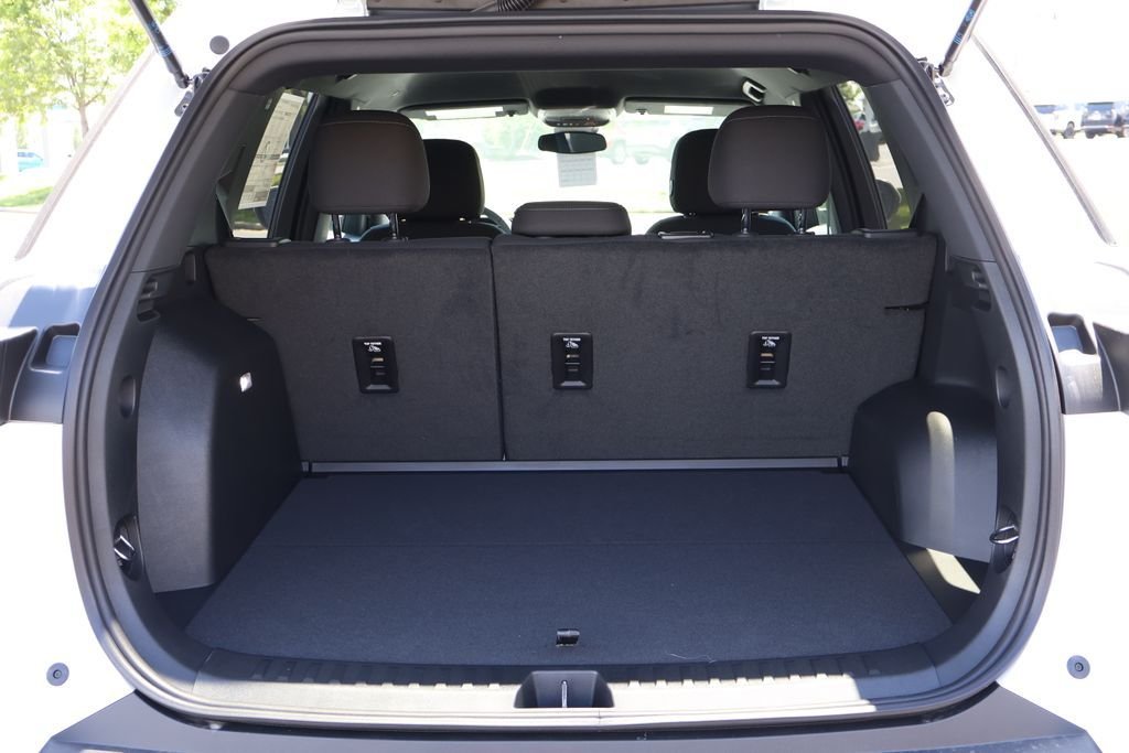 2026 Chevrolet Equinox LT - Photo 44