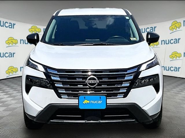 Used 2025 White Nissan S image 3