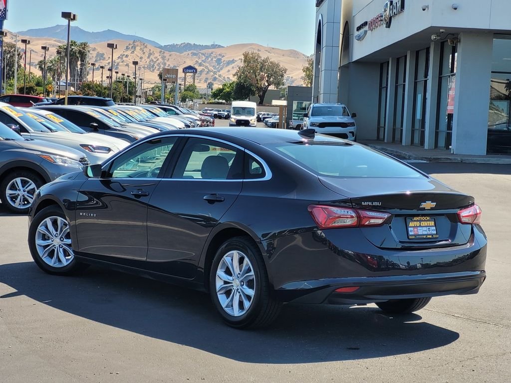 Used 2022 Gray Chevrolet LT image 6