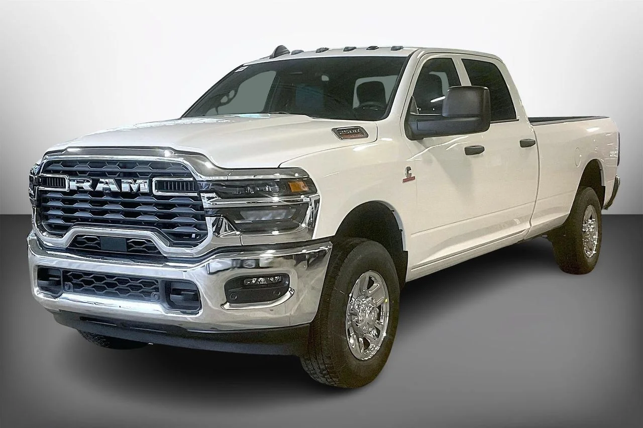 New 2026 Bright White Clear-Coat Exterior Paint RAM Tradesman image 4