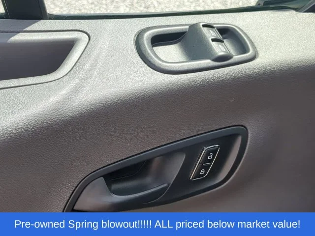 Used 2025 White Ford XL image 21