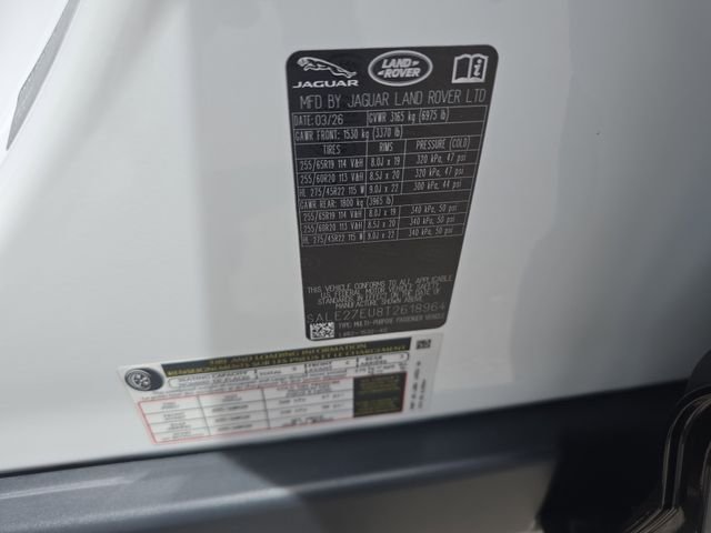 Used 2026 White Land Rover X-Dynamic SE image 24