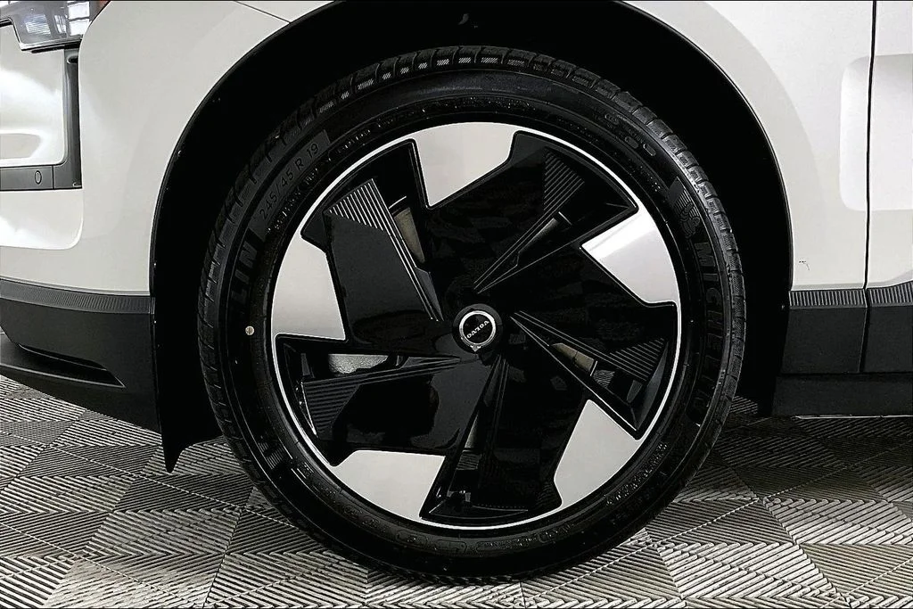 New 2026 White Volvo Twin Motor Performance Plus image 9