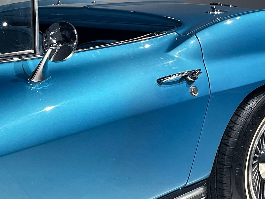 Used 1965 Blue CHEV NA image 17