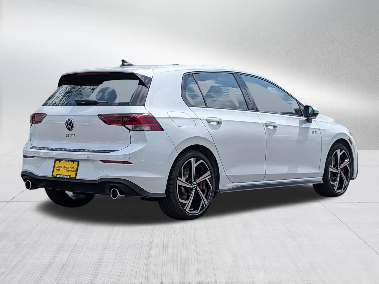 New 2026 Opal White Pearl Volkswagen SE image 4