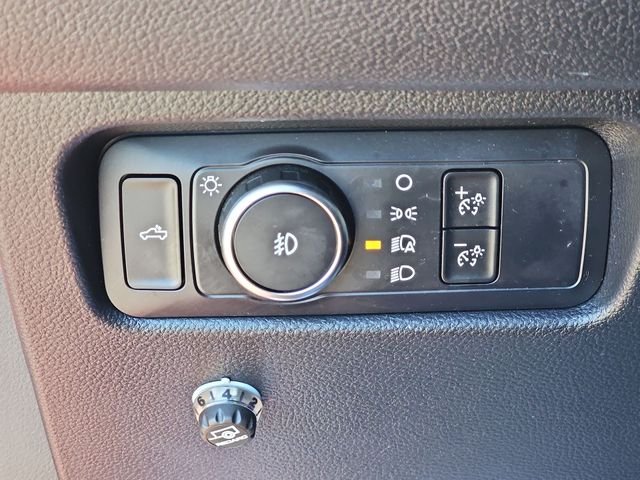 Used 2024 Red Ford XLT image 18