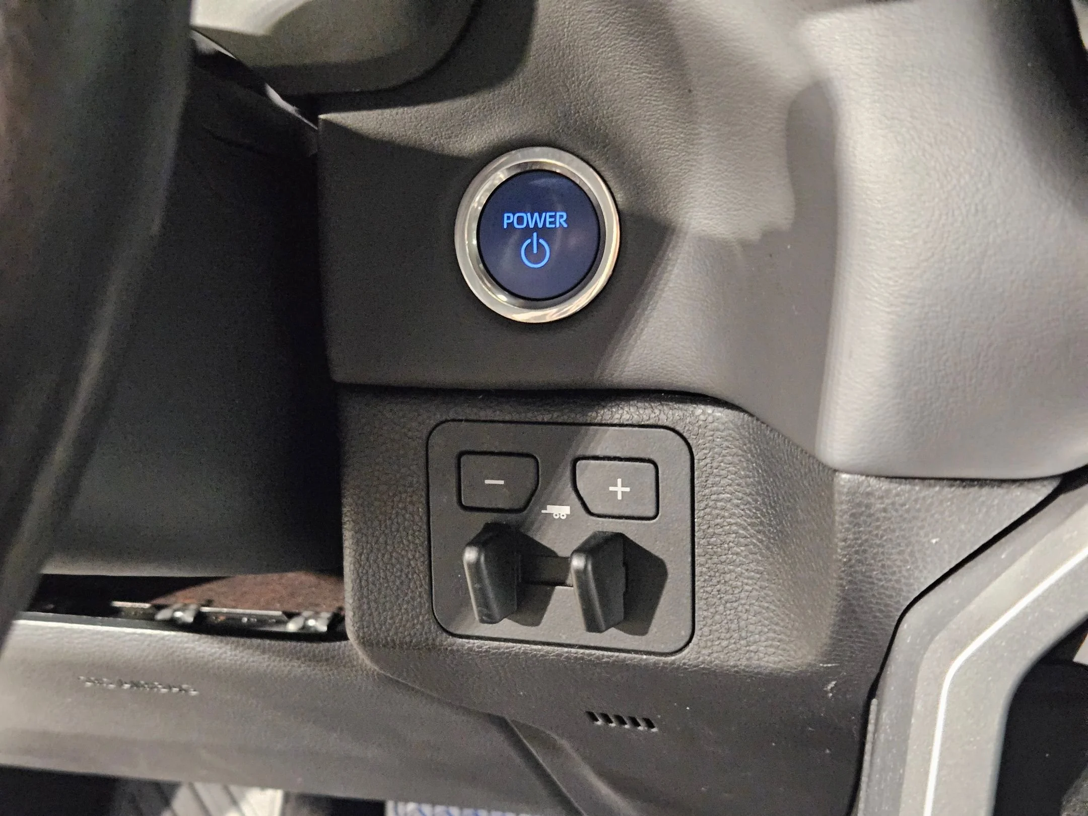 Used 2024 Wind Chill Pearl Toyota Platinum Hybrid image 34