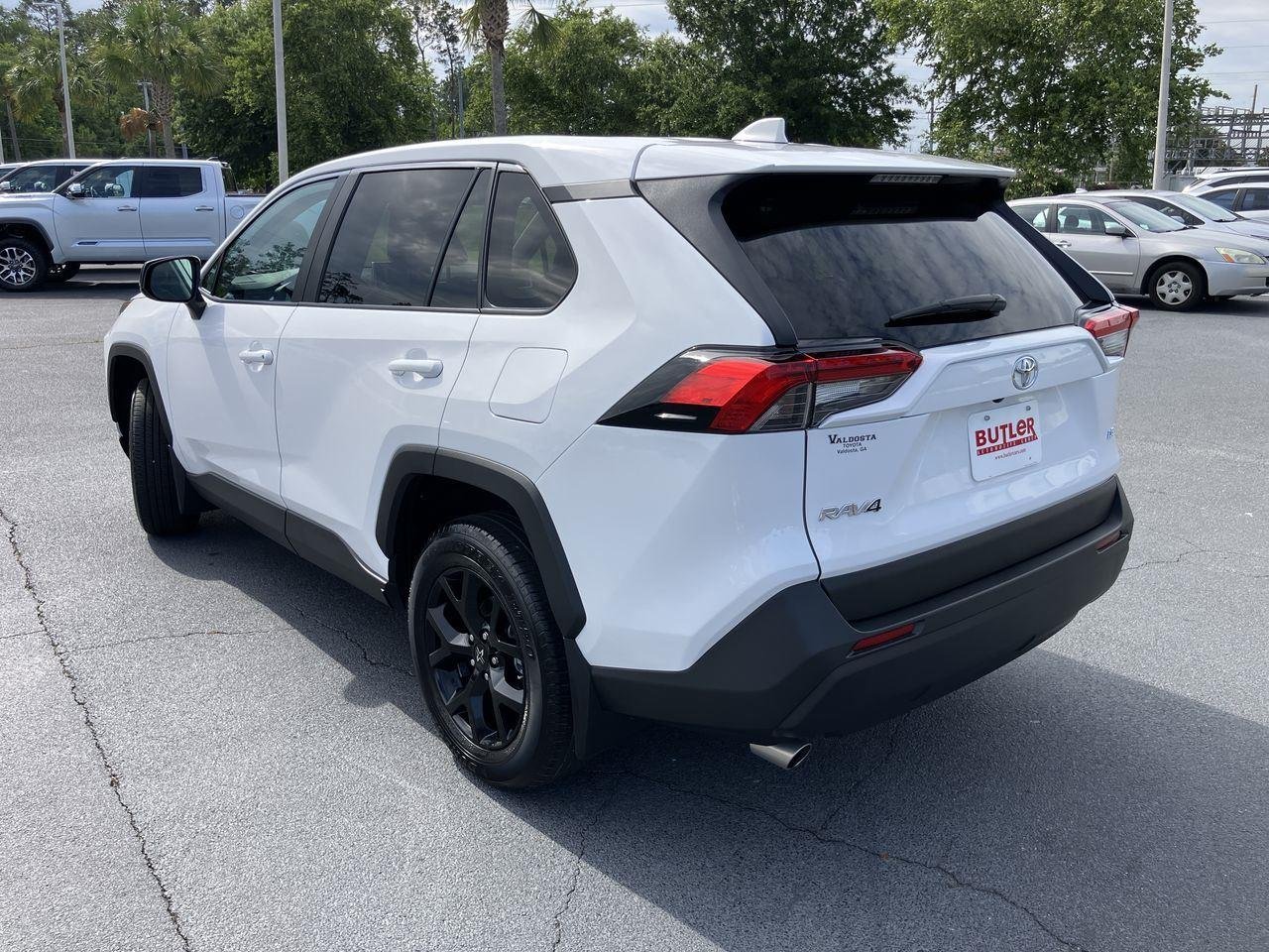 Used 2025 White (Ice Cap) Toyota LE image 3