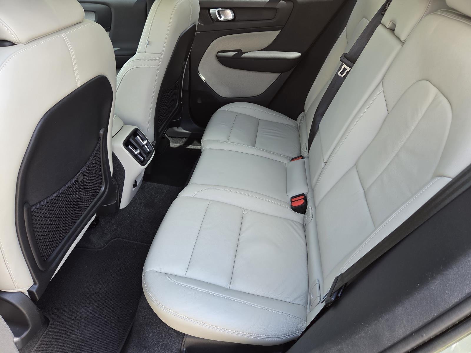 Used 2023 Sage Green Metallic Volvo Plus Bright Theme image 36