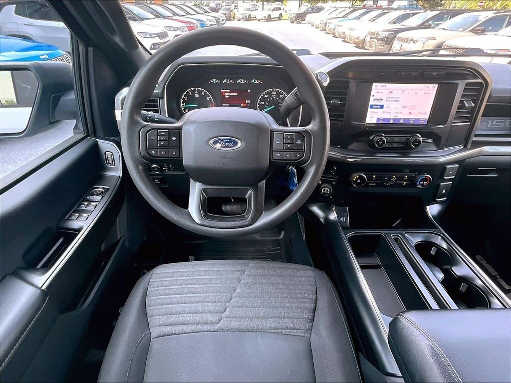 Used 2022 White Metallic Ford XL image 17
