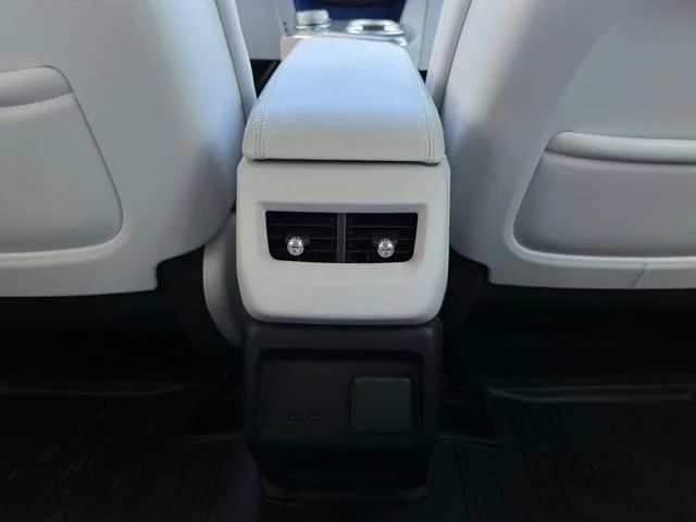Used 2025 Black Cadillac Luxury image 22
