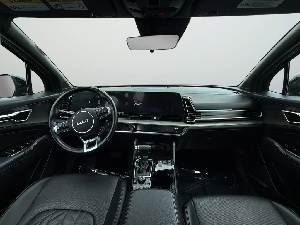 Used 2023 Black Kia X-Line image 10