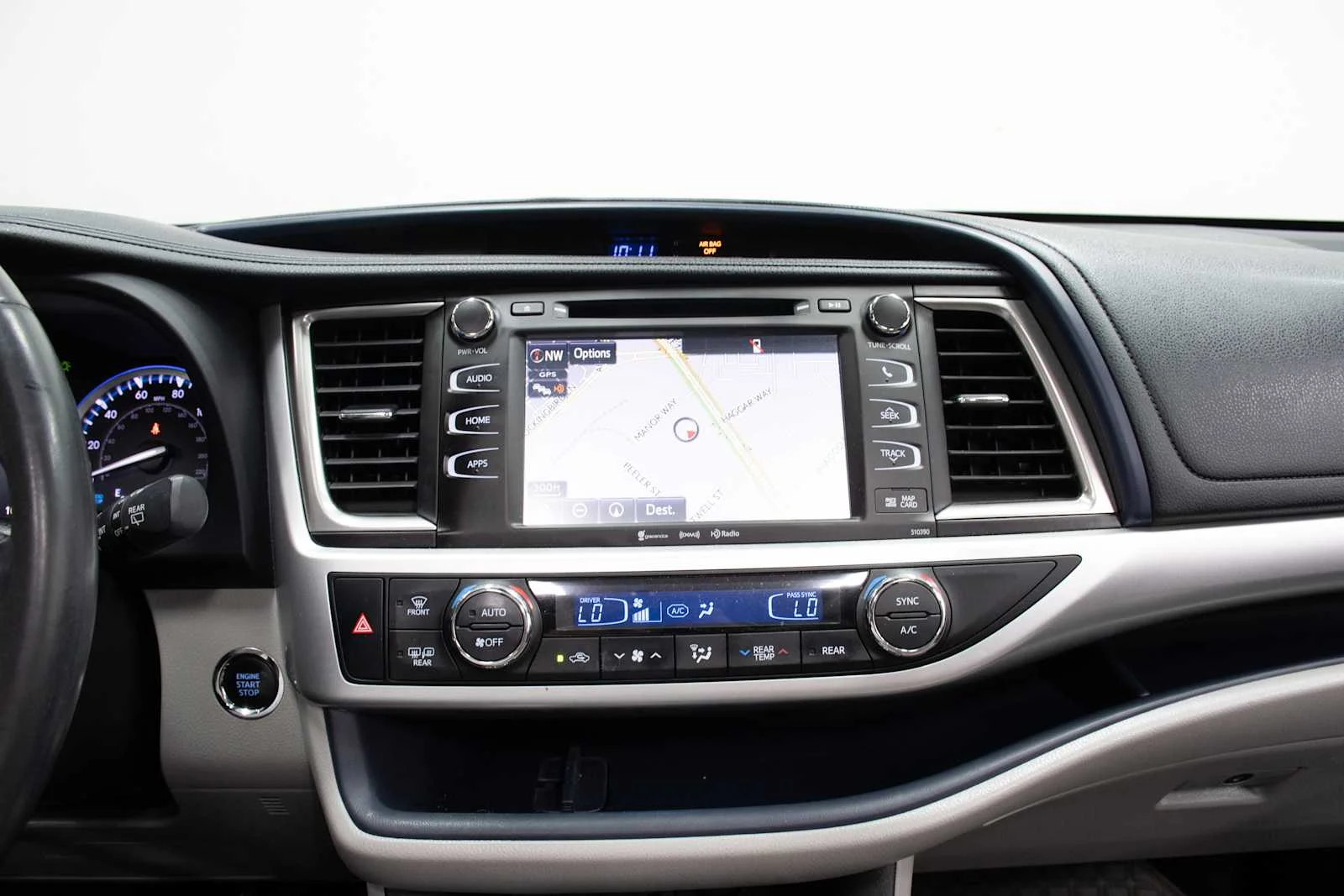 Used 2019 Blizzard Pearl Toyota XLE image 15