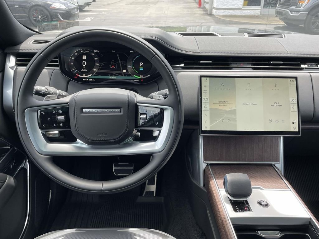 New 2026 Carpathian Grey Land Rover SE image 24