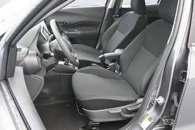 Used 2025 Gray Nissan S image 10