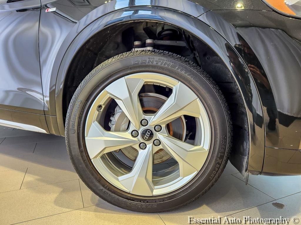 Used 2023 Mythos Black Metallic Audi 45 S line Premium image 6