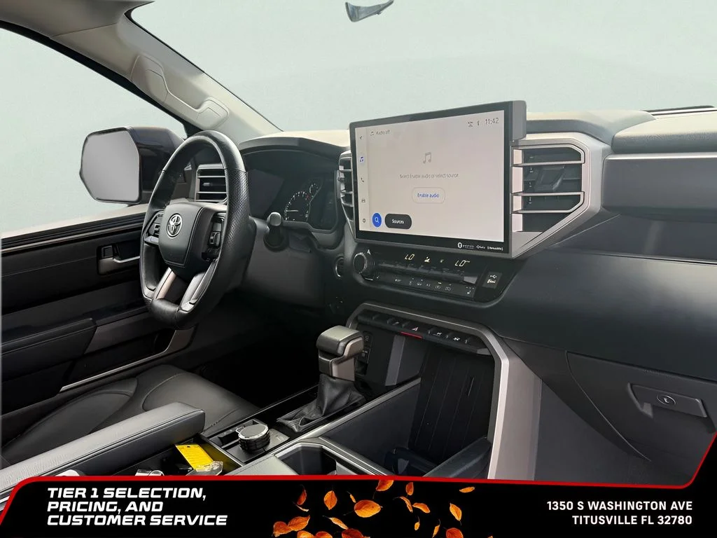 Used 2022 Silver Toyota SR5 image 17