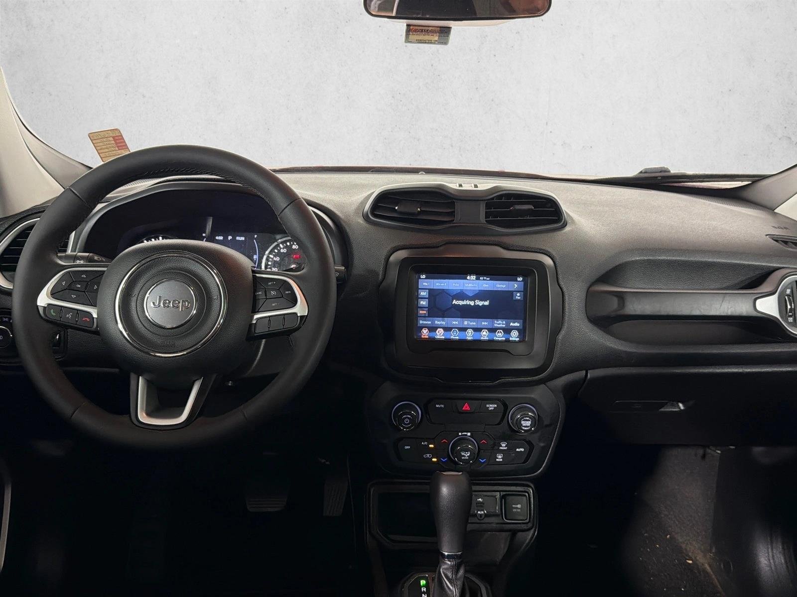 Used 2020 Colorado Red Clearcoat Jeep Latitude image 22