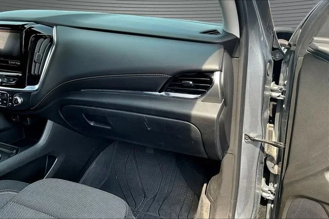 Used 2021 SATIN STEEL METALLIC Chevrolet LT Cloth image 25