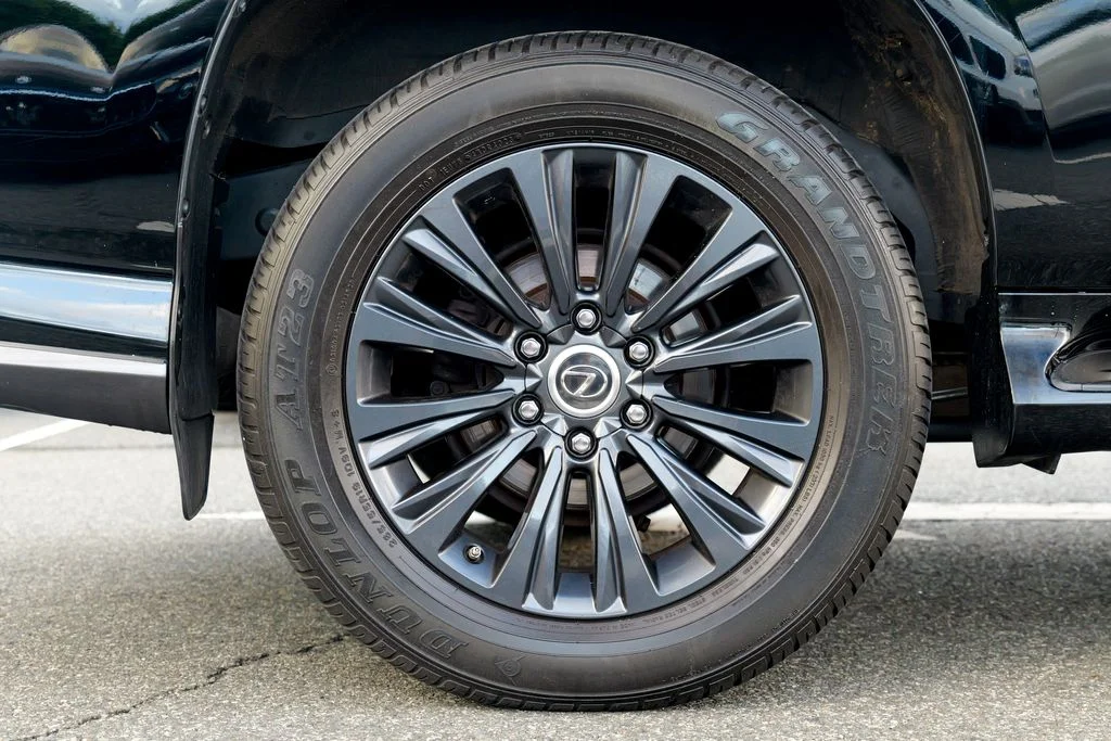 Used 2023 Onyx Black Lexus 460 image 13