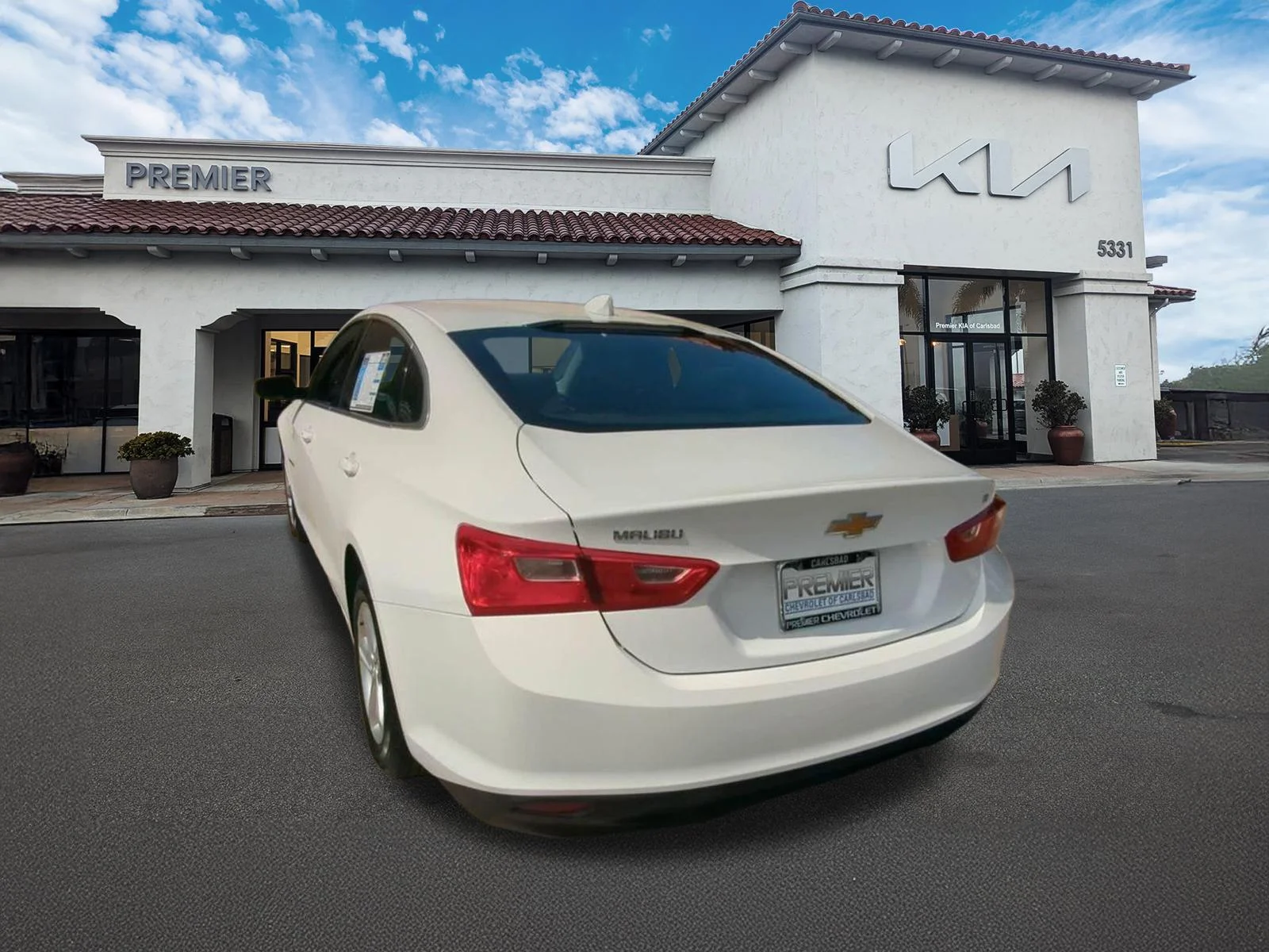 Used 2023 Summit White Chevrolet LT image 6