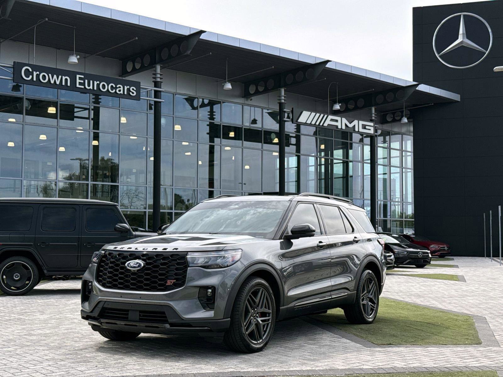2025 Ford Explorer ST 4WD (PL535)'s photo