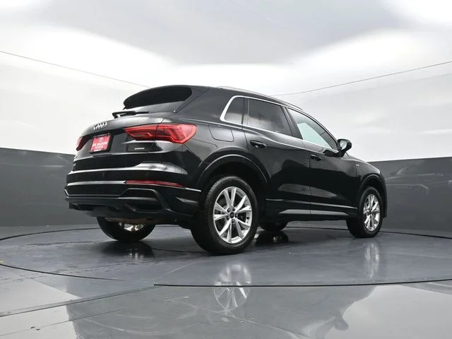 Used 2025  Audi Premium image 37