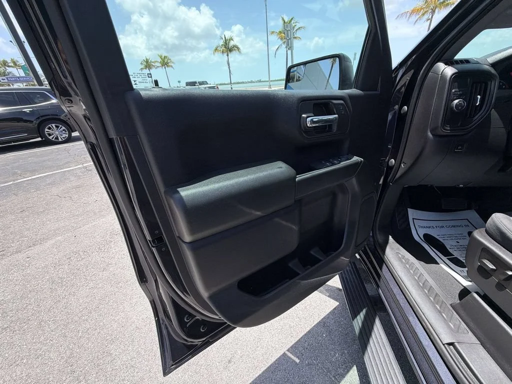 Used 2023 Dark Ash Metallic Chevrolet Custom image 29