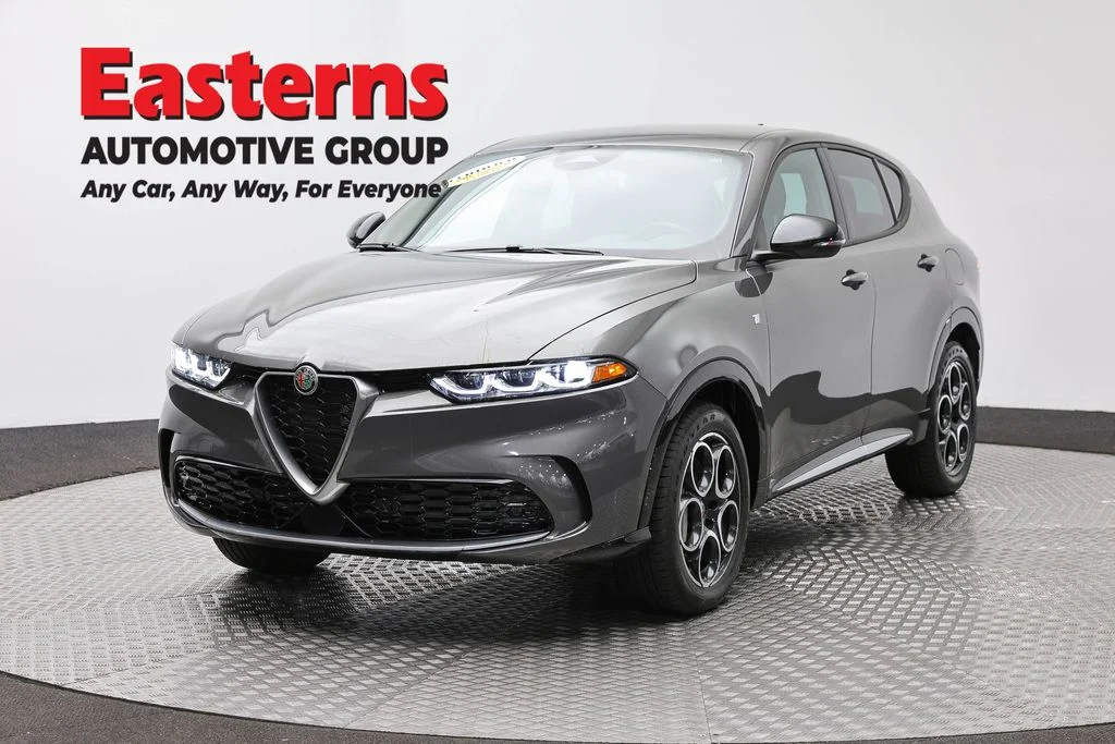 Used 2024 Silver Alfa Romeo Ti image 1