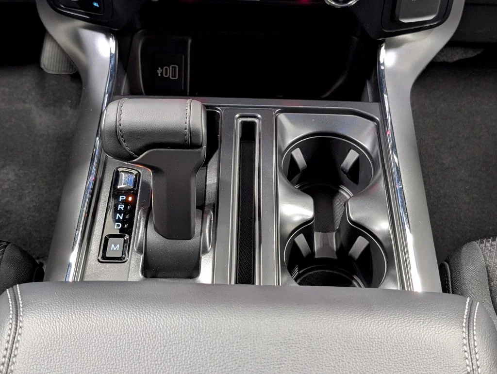 New 2026 Oxford White Ford XLT image 10