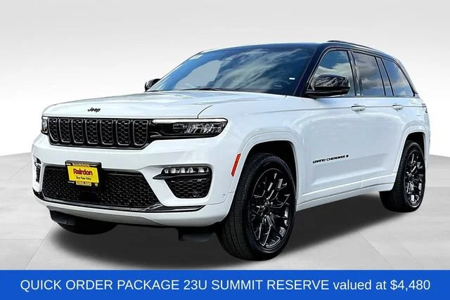 New 2025 Bright White Clear-Coat Exterior Paint Jeep Summit Reserve image 2