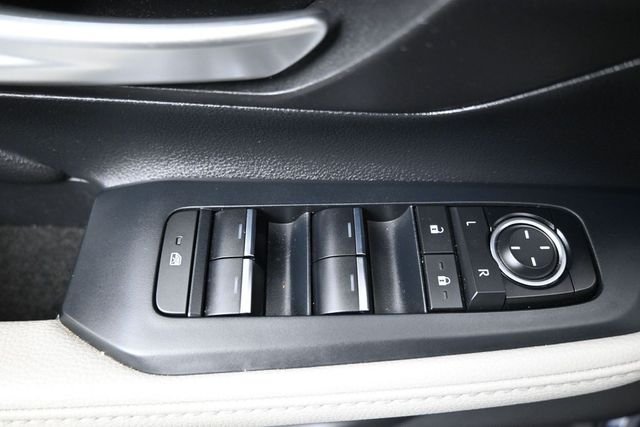 Used 2024  Toyota XLE image 14