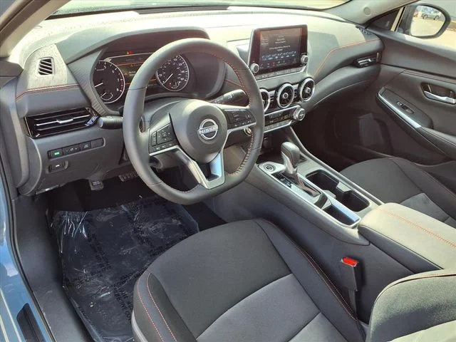 New 2025 Two-tone Atlantic Gray Metallic / Super Black Nissan SR image 12