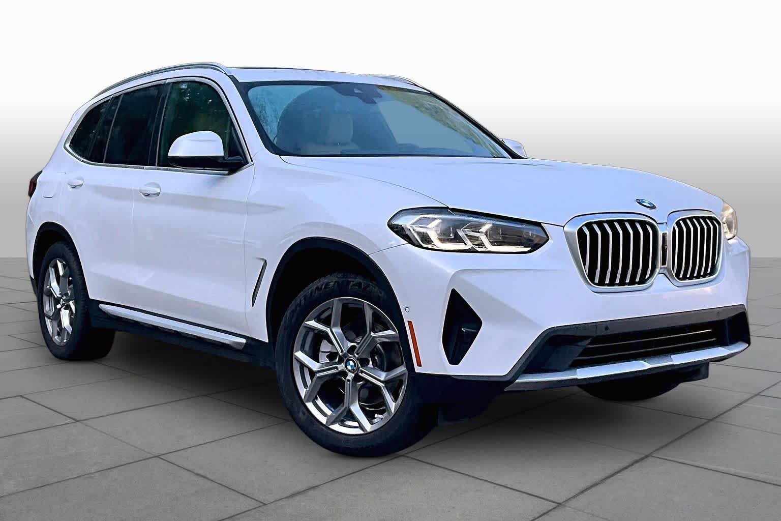 Used 2023 Mineral White Metallic BMW xDrive30i image 3